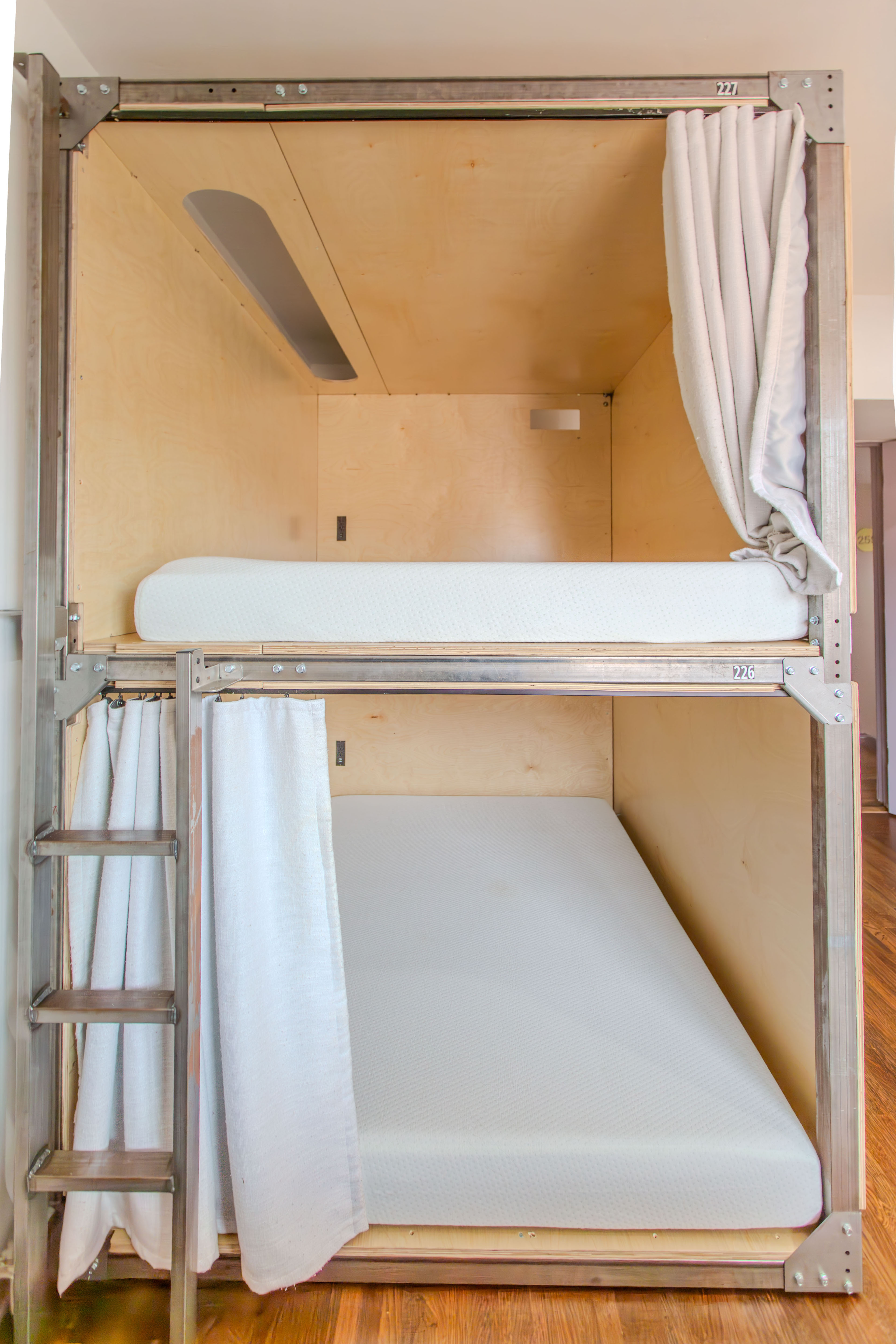 Shared pod bunk bed
